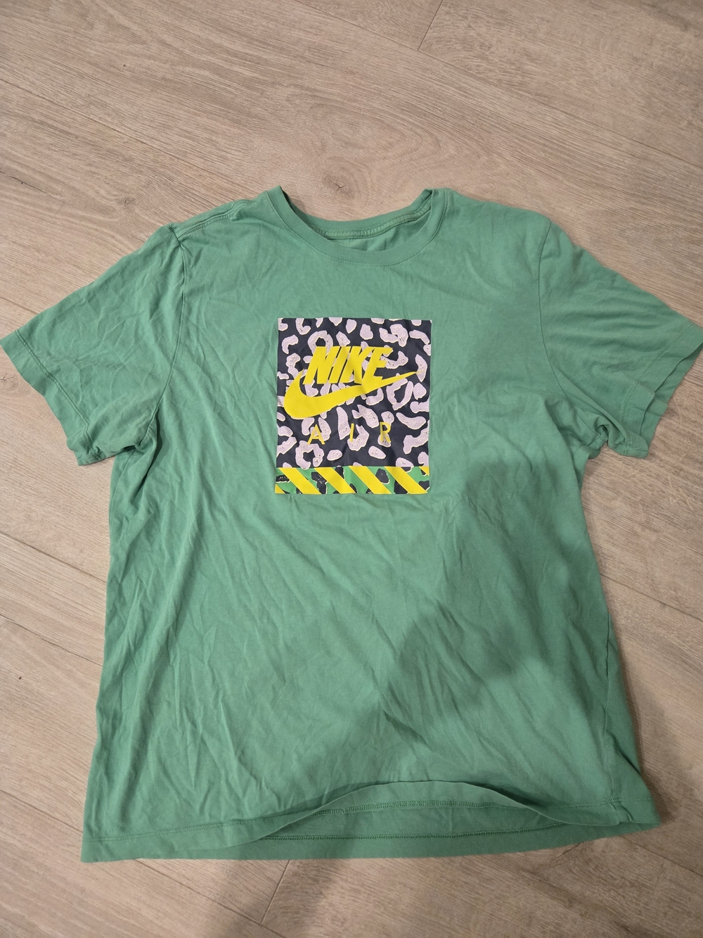 Nike Green Short-Sleeve Tee with Yellow Logo Panel